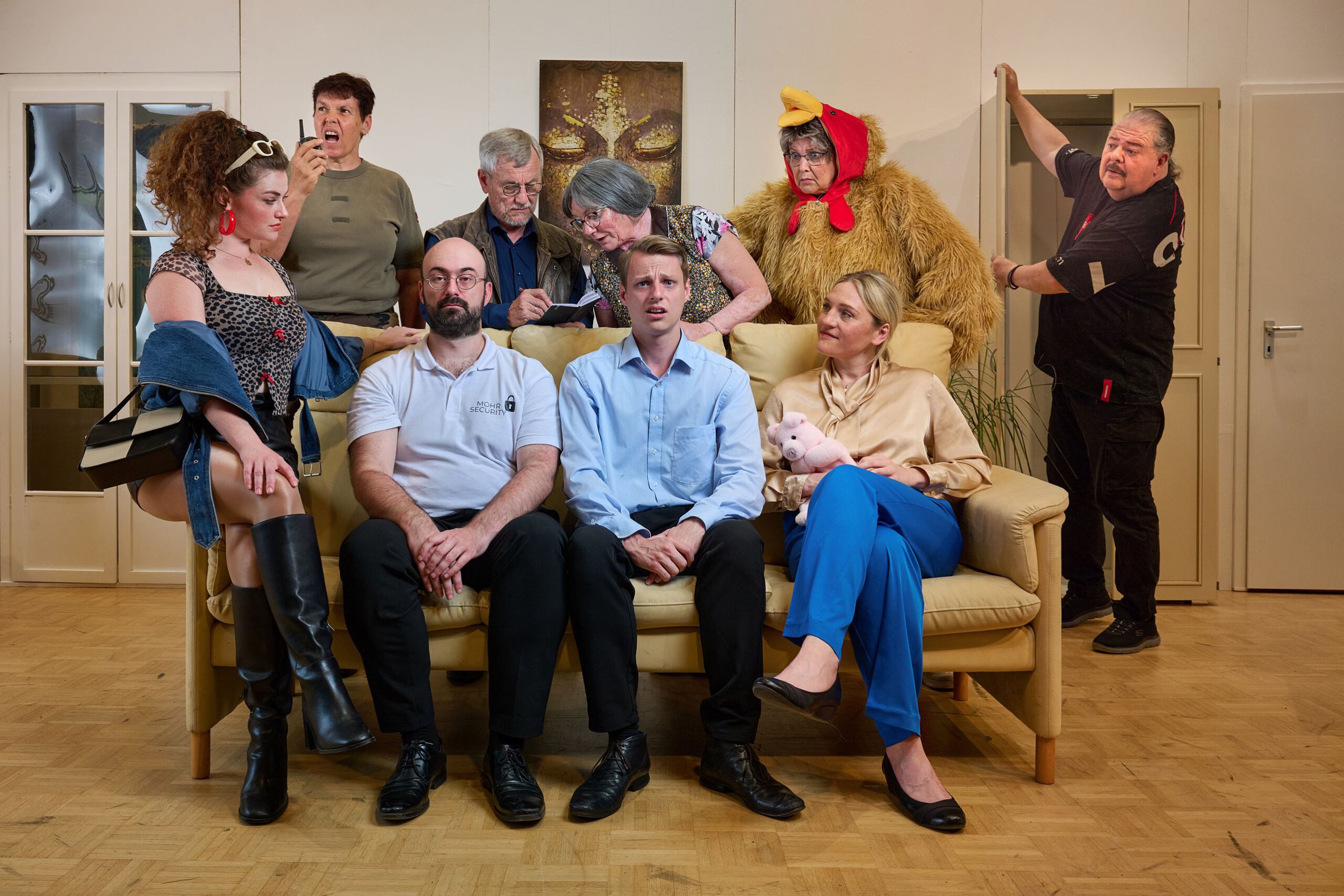 die ganze Schauspieltruppe